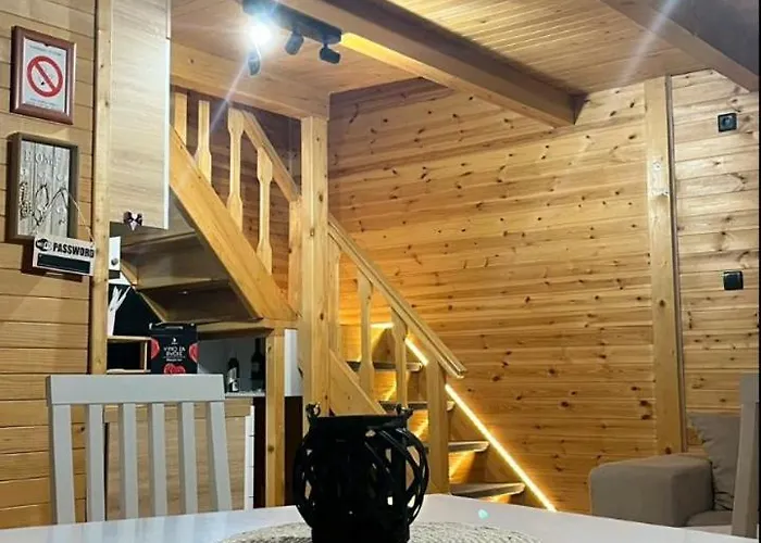 بيت للعطل Brvnara Balorig *