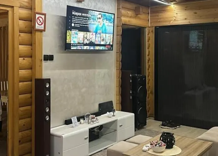 بيت للعطل Brvnara Balorig